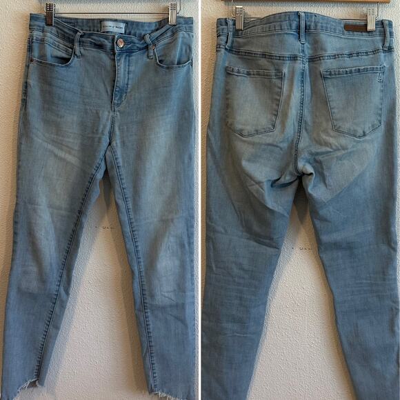 ๐ด Articles of Society Fringe-Hem Faded Jeans, Size 10 - Picture 2 of 10